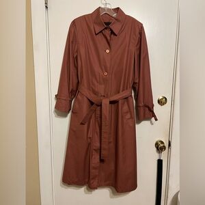 Vintage London Fog trench coat sz12 petite, wine color